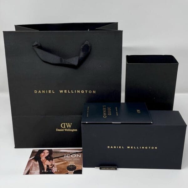 PREMIUM LUXURY WATCH FOR UNISEX